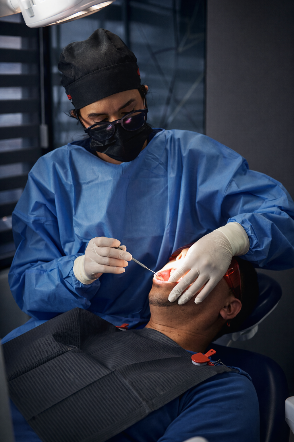 Instrumental dental profesional